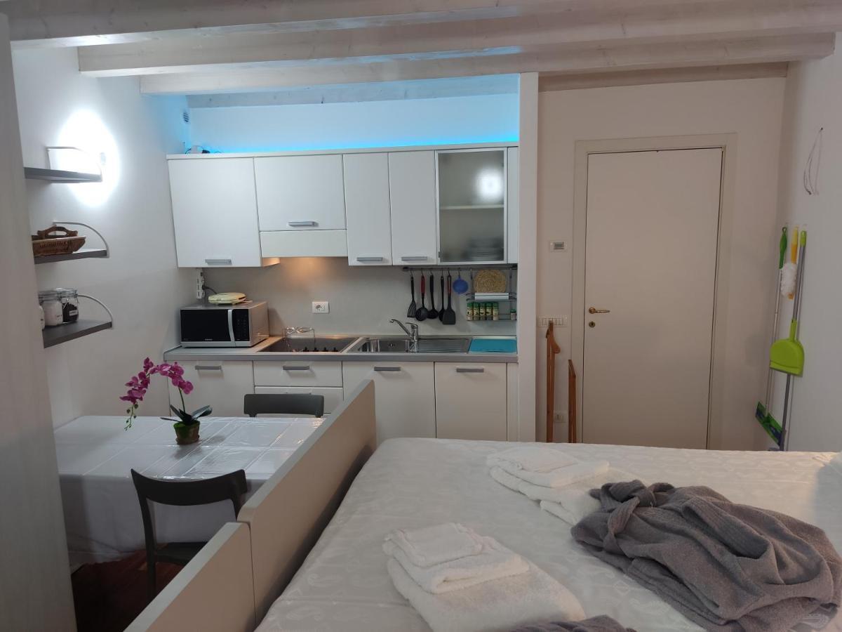 Jennifer House. Тренто Экстерьер фото